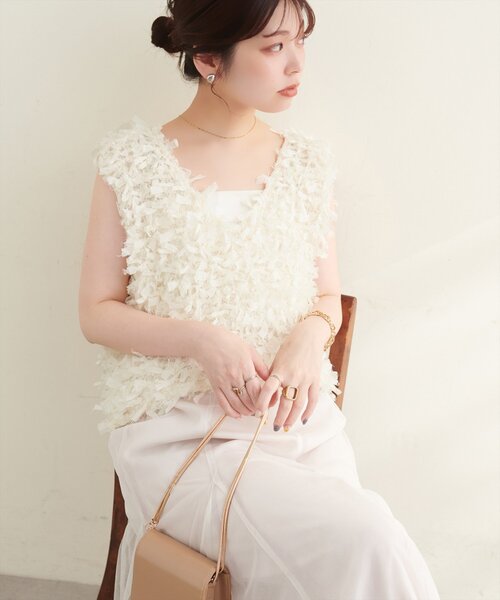 natural couture(ナチュラルクチュール)の「リボンフリンジベスト(ベスト・レディース・ブラウン/アイボリー/ブラック・FREE)」の9枚目の写真