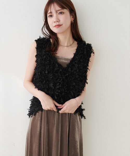 natural couture(ナチュラルクチュール)の「リボンフリンジベスト(ベスト・レディース・ブラウン/アイボリー/ブラック・FREE)」の14枚目の写真