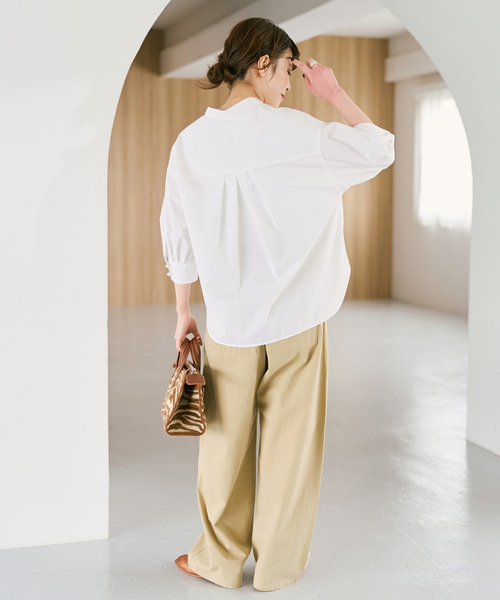 Spick & Span(スピックアンドスパン)の「《WEB限定 / 追加2》パールボタンギャザースリーブシャツ(シャツ/ブラウス・レディース・ホワイト系その他/その他10・FREE)」の13枚目の写真