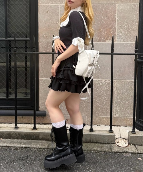 continuer de NICE CLAUP(コンティニューデナイスクラップ)の「リボン付きレイヤード風ラメトップス(シャツ/ブラウス・レディース・トップグレー/ブラウン/ブラック・FREE)」の7枚目の写真