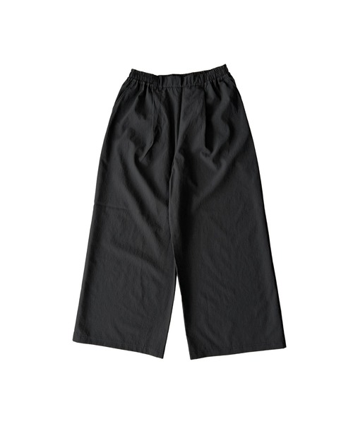 THOUSAND MILE(サウザンドマイル)の「WIDE TUCK PANTS/ワイドタックパンツ【吸汗速乾/防シワ/ストレッチ/通気性】(その他パンツ・レディース・ダークグレー/ブラック/モカ・FREE)」の1枚目の写真