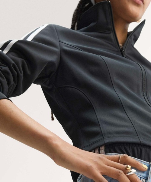 adidas(アディダス)の「ファイヤーブリッド コルセット トラックトップ / ジャージ / トラックジャケット / アディダスオリジナルス adidas Originals(ジャージ・レディース・ブラック・XX-LARGE/X-LARGE/LARGE/MEDIUM/SMALL)」の4枚目の写真