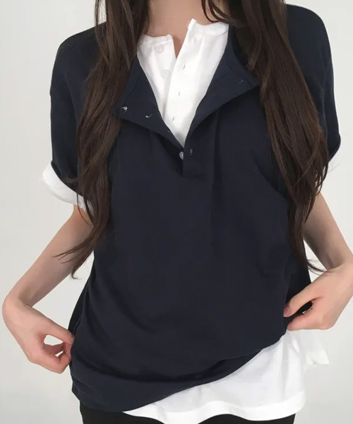 VIVID LADY(ビビッドレディー)の「ヘンリーネック 半袖Tシャツ(Tシャツ/カットソー・レディース・ネイビー/ブラック/アイボリー/レッド/グレー・FREE)」の4枚目の写真