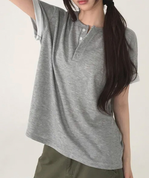 VIVID LADY(ビビッドレディー)の「ヘンリーネック 半袖Tシャツ(Tシャツ/カットソー・レディース・ネイビー/ブラック/アイボリー/レッド/グレー・FREE)」の19枚目の写真
