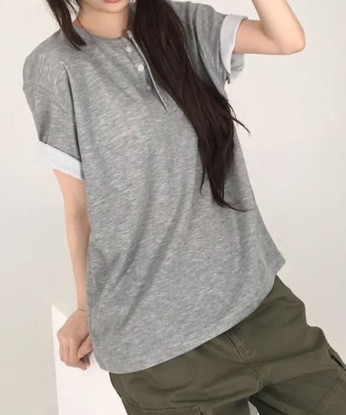 VIVID LADY(ビビッドレディー)の「ヘンリーネック 半袖Tシャツ(Tシャツ/カットソー・レディース・ネイビー/ブラック/アイボリー/レッド/グレー・FREE)」の21枚目の写真
