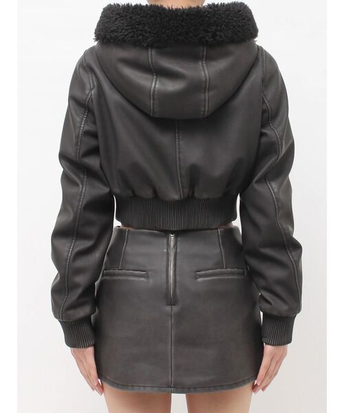 GYDA(ジェイダ)の「vintage fauxフェイクレザーボアショートブルゾン【セットアップ着用可能】(ブルゾン・レディース・ブラウン/ブラック・FREE)」の16枚目の写真