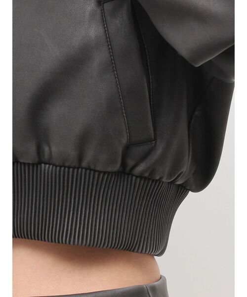GYDA(ジェイダ)の「vintage fauxフェイクレザーボアショートブルゾン【セットアップ着用可能】(ブルゾン・レディース・ブラウン/ブラック・FREE)」の21枚目の写真