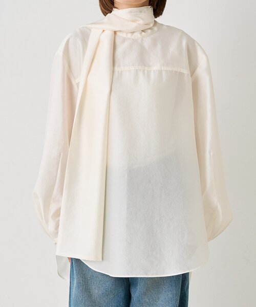 RIVE DROITE(リヴドロワ)の「ハイネックタイブラウス(オフィスカジュアル/秋服)(シャツ/ブラウス・レディース・サックスブルー/オフホワイト/ブラック・FREE)」の9枚目の写真