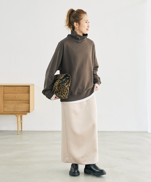 Spick & Span(スピックアンドスパン)の「《WEB限定 / 追加》裏毛ハイネックプルオーバー(Tシャツ/カットソー・レディース・ブラウン/ブラック・FREE)」の5枚目の写真