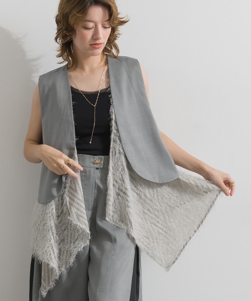 Material（Avenue）（マテリアル）の「【Material】サージ×フリンジジャガード レイヤード裾 ジレ セットアップ可（ベスト・レディース・杢グレー/ブラック/ダークブラウン・FREE）」の4枚目の写真