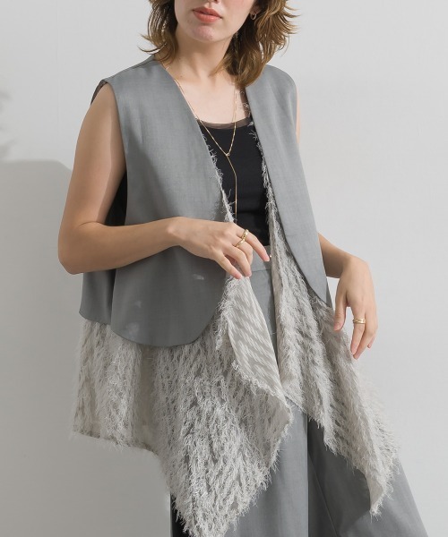 Material（Avenue）（マテリアル）の「【Material】サージ×フリンジジャガード レイヤード裾 ジレ セットアップ可（ベスト・レディース・杢グレー/ブラック/ダークブラウン・FREE）」の7枚目の写真