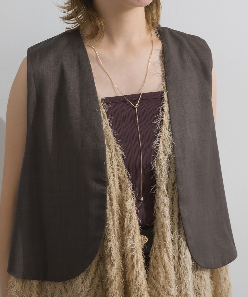 Material（Avenue）（マテリアル）の「【Material】サージ×フリンジジャガード レイヤード裾 ジレ セットアップ可（ベスト・レディース・杢グレー/ブラック/ダークブラウン・FREE）」の19枚目の写真