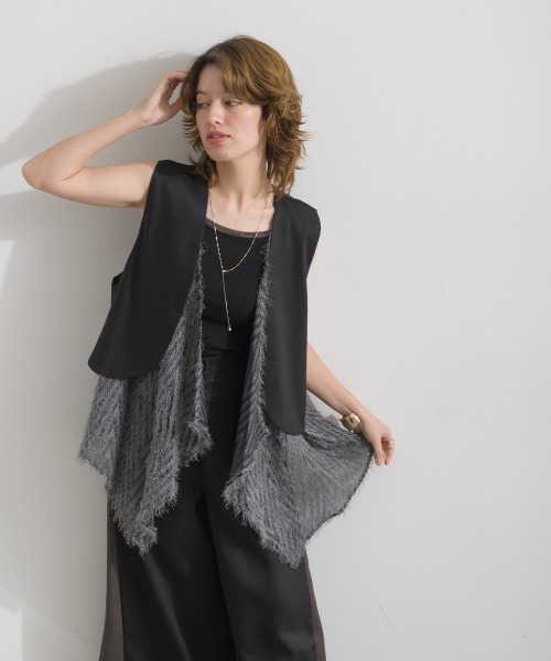 Material（Avenue）（マテリアル）の「【Material】サージ×フリンジジャガード レイヤード裾 ジレ セットアップ可（ベスト・レディース・杢グレー/ブラック/ダークブラウン・FREE）」の12枚目の写真