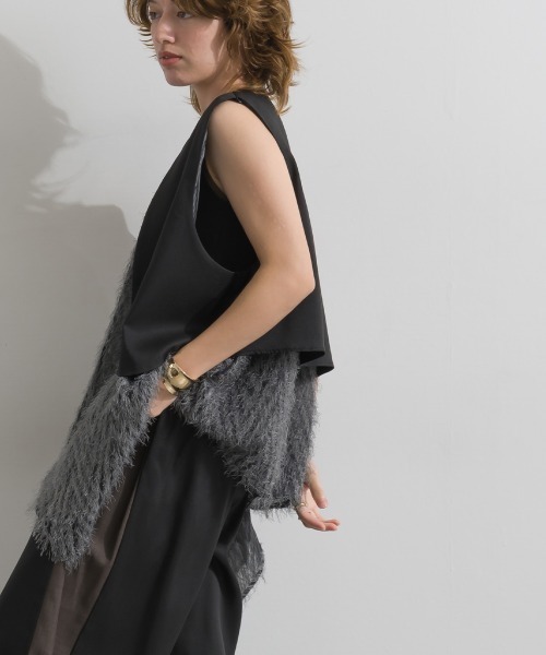 Material（Avenue）（マテリアル）の「【Material】サージ×フリンジジャガード レイヤード裾 ジレ セットアップ可（ベスト・レディース・杢グレー/ブラック/ダークブラウン・FREE）」の13枚目の写真