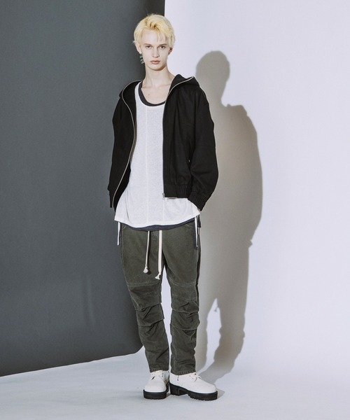 NO ID.(ノーアイディ)の「【NO ID.】Multi Seam Hooded Blouson / マルチ シーム フーデッド ブルゾン(ブルゾン・メンズ・ブラック系その他/ブラック・ONE)」の16枚目の写真