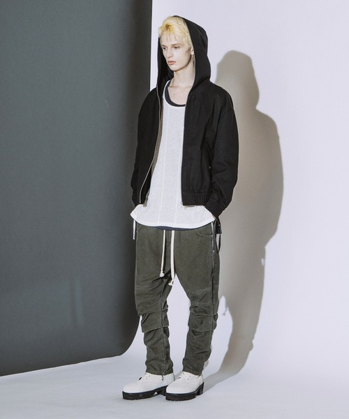 NO ID.(ノーアイディ)の「【NO ID.】Multi Seam Hooded Blouson / マルチ シーム フーデッド ブルゾン(ブルゾン・メンズ・ブラック系その他/ブラック・ONE)」の18枚目の写真