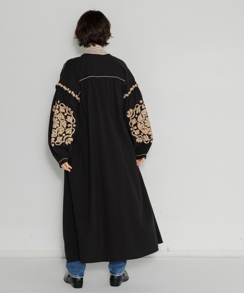 LEIN（リーン）の「【WOMEN】LEIN 刺繍ワンピース（ワンピース・レディース・ベージュ・FREE）」の6枚目の写真