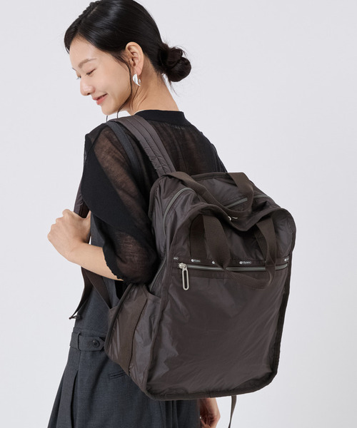 LeSportsac(レスポートサック)の「CR URBAN BACKPACK ダークチョコレートC(バックパック/リュック・レディース・ブラウン・FREE)」の1枚目の写真