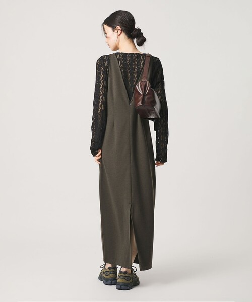 BEAUTY&YOUTH UNITED ARROWS（ビューティーアンドユースユナイテッドアローズ）の「ポリエステルブレンド バックV Iラインワンピース（ワンピース・レディース・ブラック/オリーブ・M/S）」の5枚目の写真