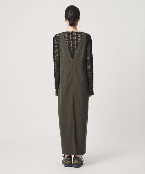 BEAUTY&YOUTH UNITED ARROWS（ビューティーアンドユースユナイテッドアローズ）の「ポリエステルブレンド バックV Iラインワンピース（ワンピース・レディース・ブラック/オリーブ・M/S）」の11枚目の写真