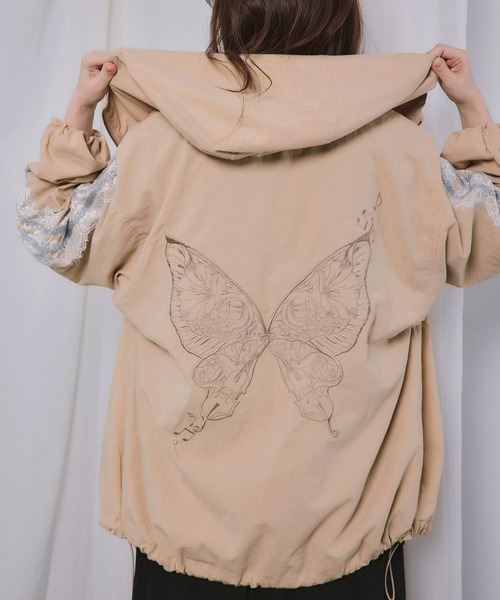 ScoLar(スカラー)の「563205:蝶刺繍レース マウンテンパーカー風ブルゾン(ブルゾン・レディース・ベージュ/カーキ/ブラック・M)」の20枚目の写真