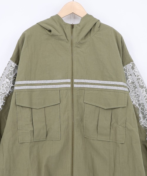 ScoLar(スカラー)の「563205:蝶刺繍レース マウンテンパーカー風ブルゾン(ブルゾン・レディース・ベージュ/カーキ/ブラック・M)」の5枚目の写真