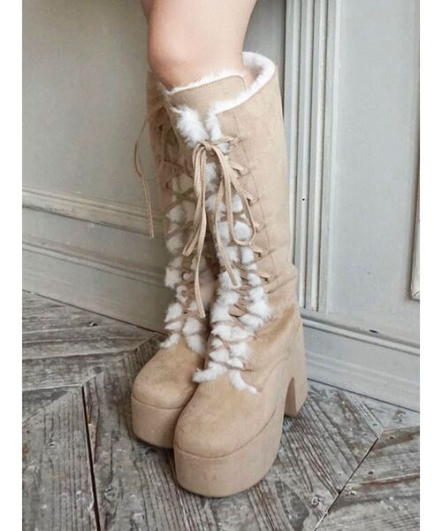 RESEXXY（リゼクシー）の「レースアップスエードブーツ（ブーツ・レディース・ベージュ/ブラック・SMALL/MEDIUM/LARGE）」の3枚目の写真