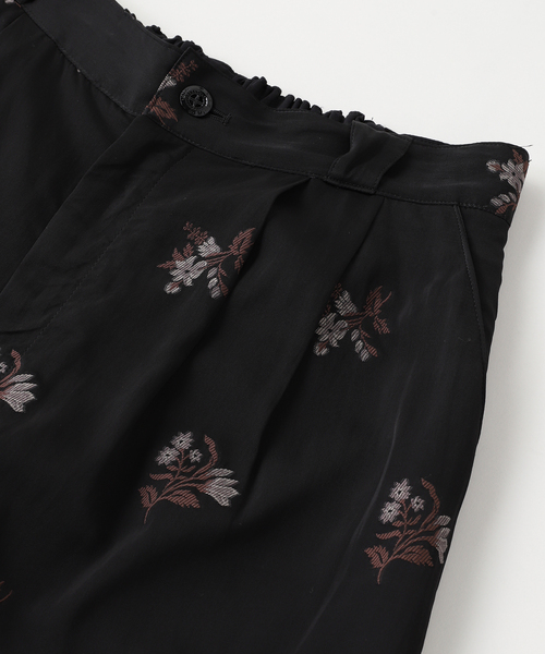 EDIFICE(エディフィス)の「ETS.MATERIAUX(マテリオ) embroidery shorts(その他パンツ・メンズ・ブラック・MEDIUM/LARGE)」の3枚目の写真