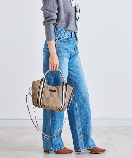 LIZDAYS（リズデイズ）の「【A5・500mlペットボトル収納可能】丸底シルエット2WAYミニトート（トートバッグ・レディース・ナチュラル/ベージュ×ブラック/ブラック×ベージュ/ダークグレー/ブルー系/スモーキーグリーン系・FREE）」の8枚目の写真