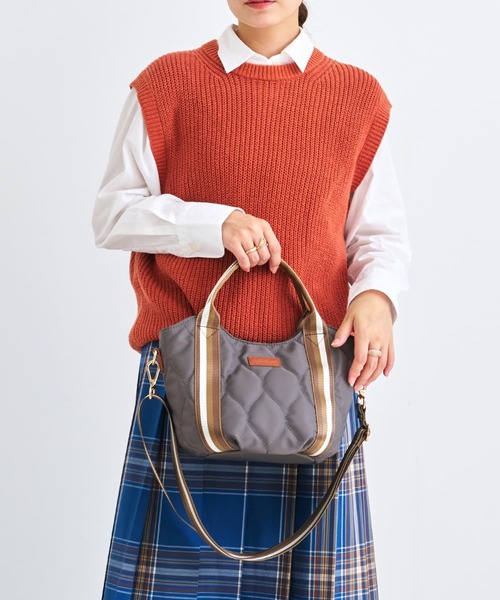 LIZDAYS（リズデイズ）の「【A5・500mlペットボトル収納可能】丸底シルエット2WAYミニトート（トートバッグ・レディース・ナチュラル/ベージュ×ブラック/ブラック×ベージュ/ダークグレー/ブルー系/スモーキーグリーン系・FREE）」の10枚目の写真