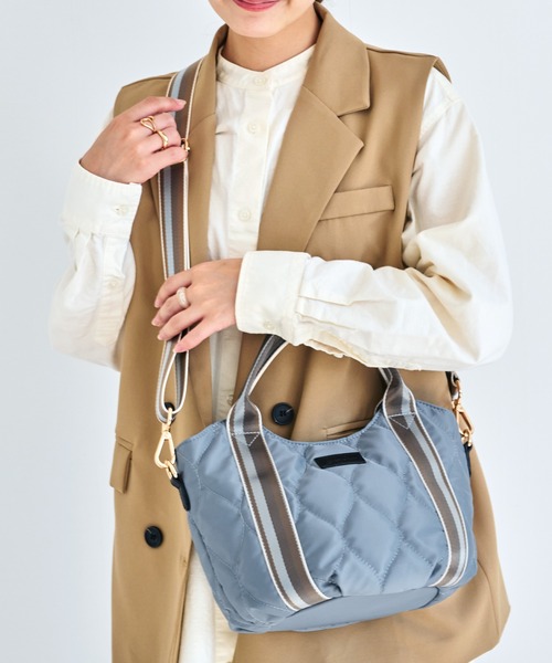 LIZDAYS（リズデイズ）の「【A5・500mlペットボトル収納可能】丸底シルエット2WAYミニトート（トートバッグ・レディース・ナチュラル/ベージュ×ブラック/ブラック×ベージュ/ダークグレー/ブルー系/スモーキーグリーン系・FREE）」の12枚目の写真