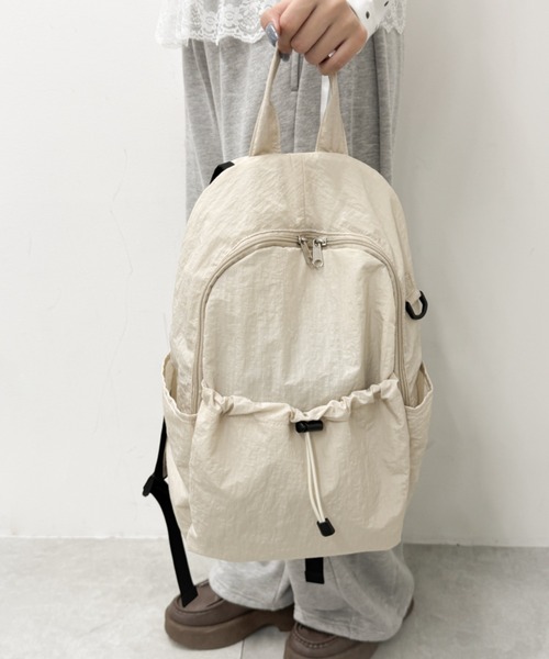 WEGO（ウィゴー）の「WEGO/ギャザーポケットライトバックパック（バックパック/リュック・レディース・グリーン系その他/アイボリー/ライム/ブラック/ライトグレー・FREE）」の2枚目の写真
