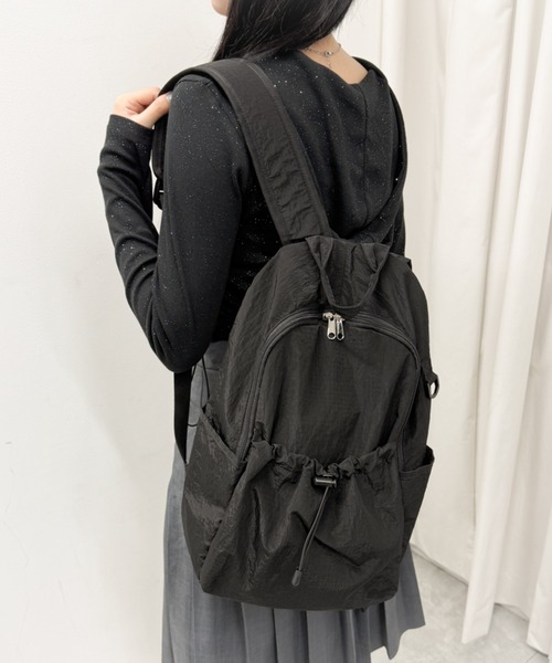 WEGO（ウィゴー）の「WEGO/ギャザーポケットライトバックパック（バックパック/リュック・レディース・グリーン系その他/アイボリー/ライム/ブラック/ライトグレー・FREE）」の3枚目の写真
