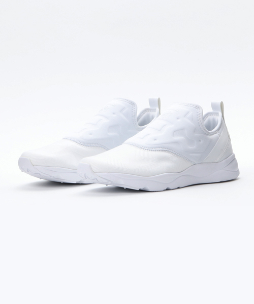 Reebok（リーボック）の「フューリーライト スリッポン ARCH（スリッポン・メンズ・グレー/ホワイト/ブラック・29.0cm/28.5cm/27.0cm/27.5cm/28.0cm/25.5cm/25.0cm/30.0cm/29.5cm/26.0cm/26.5cm/23.0cm/23.5cm/24.5cm/24.0cm/22.5cm）」の2枚目の写真