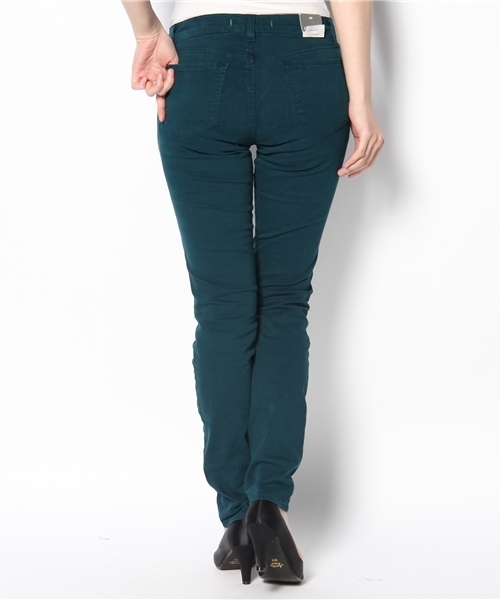 ROSE BUD（ローズバッド）の「(J BRAND)811 MID-RISE SKINNY LEG LUXE COLOR TWILL（その他パンツ・レディース・ベージュ系その他/ブルー系その他/ブラック/レッド系その他・23/24/25/26/27/28）」の11枚目の写真