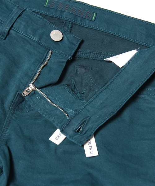 ROSE BUD（ローズバッド）の「(J BRAND)811 MID-RISE SKINNY LEG LUXE COLOR TWILL（その他パンツ・レディース・ベージュ系その他/ブルー系その他/ブラック/レッド系その他・23/24/25/26/27/28）」の7枚目の写真