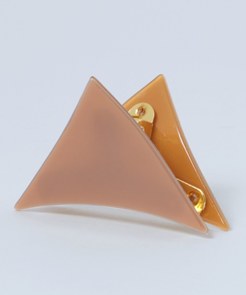 florist(フローリスト)の「べっ甲柄 三角バンスクリップ 中(バレッタ/ヘアクリップ・レディース・ダークブラウン/ピンク/ブラウン/ベビーピンク/バイオレット/ブラウン系その他2/キャメル/ベージュ/ライトグレー/パープル/ライトピンク/グレー/ネイビー/ホワイト/ブラック/パープル系その他2/ダークネイビー/ホワイト×ブラック・FREE)」の15枚目の写真