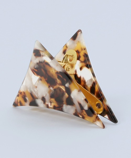 florist(フローリスト)の「べっ甲柄 三角バンスクリップ 中(バレッタ/ヘアクリップ・レディース・ダークブラウン/ピンク/ブラウン/ベビーピンク/バイオレット/ブラウン系その他2/キャメル/ベージュ/ライトグレー/パープル/ライトピンク/グレー/ネイビー/ホワイト/ブラック/パープル系その他2/ダークネイビー/ホワイト×ブラック・FREE)」の7枚目の写真