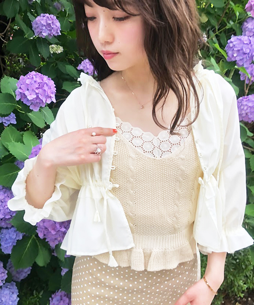 apres jour（アプレジュール）の「apres jour × RiLi コラボブラウス【RiLi.tokyo】【ZOZOTOWN限定アイテム】（シャツ/ブラウス・レディース・オフホワイト/ライトベージュ・フリー）」の3枚目の写真
