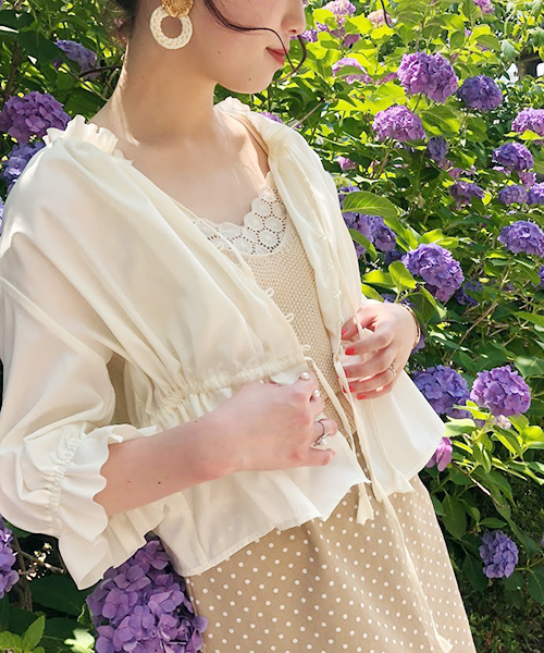 apres jour（アプレジュール）の「apres jour × RiLi コラボブラウス【RiLi.tokyo】【ZOZOTOWN限定アイテム】（シャツ/ブラウス・レディース・オフホワイト/ライトベージュ・フリー）」の12枚目の写真