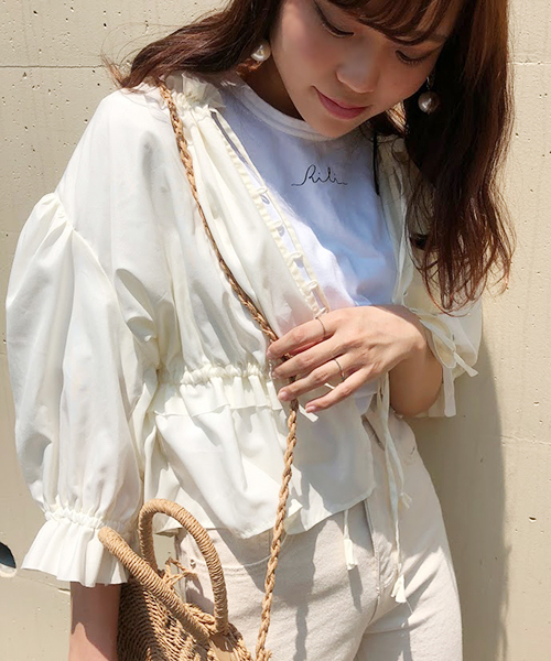 apres jour（アプレジュール）の「apres jour × RiLi コラボブラウス【RiLi.tokyo】【ZOZOTOWN限定アイテム】（シャツ/ブラウス・レディース・オフホワイト/ライトベージュ・フリー）」の17枚目の写真