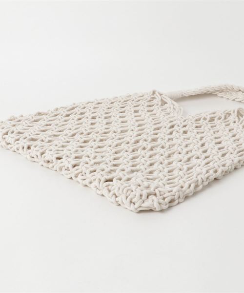 ottilie（オティーリエ）の「編みこみバッグ（かごバッグ・レディース・ホワイト/ブラウン/ブラック・FREE）」の5枚目の写真