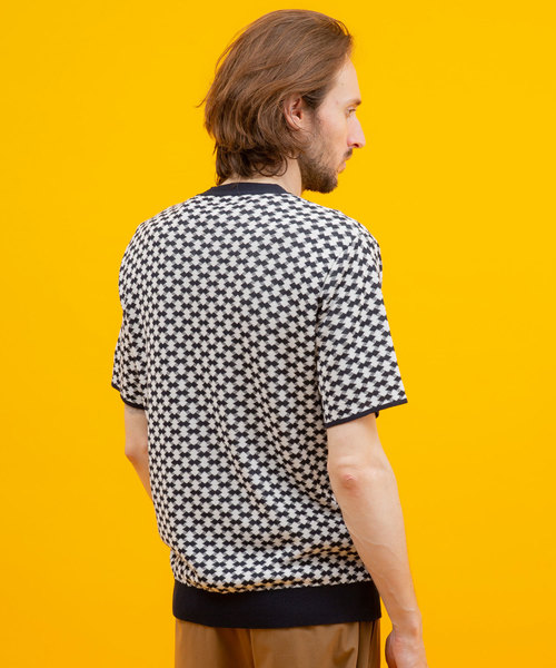 UNITED TOKYO（ユナイテッドトウキョウ）の「小紋柄ショートスリーブニット（ニット/セーター・メンズ・ベージュ/ネイビー/パープル・1/2/3）」の6枚目の写真