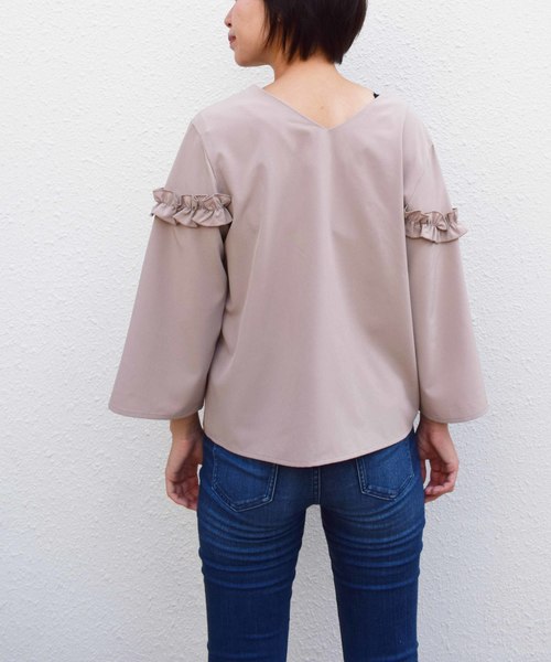 PICCIN（ピッチン）の「前後2wayパールボタンブラウス（シャツ/ブラウス・レディース・ベージュ/ネイビー/ワイン・MEDIUM）」の10枚目の写真