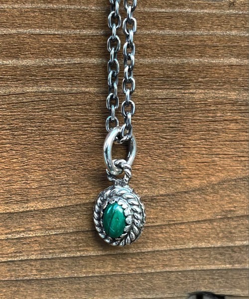 VIVIFY(ビビファイ)の「ネックレス/ネイティブ/ストーン/スモール/チェーン(ネックレス・メンズ・ホワイト/ブラック/スモークグレー/ブラウン系その他/グリーン系その他/ターコイズブルー/ワインレッド/クリア・フリー)」の11枚目の写真