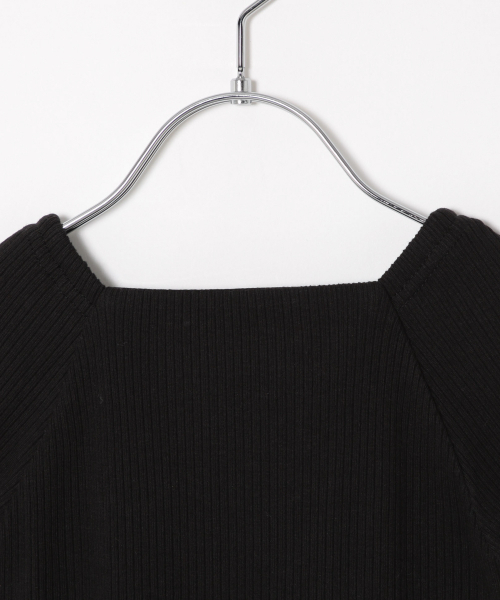 GLOBAL WORK（グローバルワーク）の「【キッズ】スクエアネックリブＴ半袖/830109（Tシャツ/カットソー・キッズ・ホワイト/ブラック/レッド/その他1/ブラウン・SMALL/MEDIUM/LARGE/X-LARGE/XX-LARGE）」の17枚目の写真