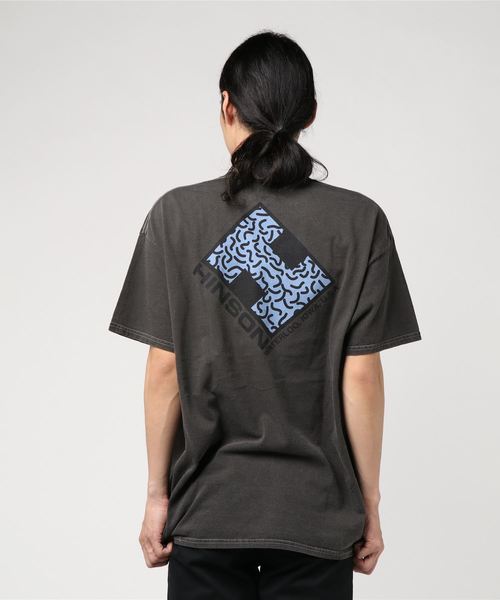 SONTAKU（ソンタク）の「HINSON/ヒンソン FAT LOGO TEE（Tシャツ/カットソー・メンズ・アイボリー/スミクロ・MEDIUM/LARGE）」の4枚目の写真