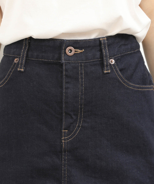 SALON adam et rope'（サロン アダム エ ロペ）の「【g.】stretch skirt（デニムスカート・レディース・ネイビー・S/M）」の4枚目の写真