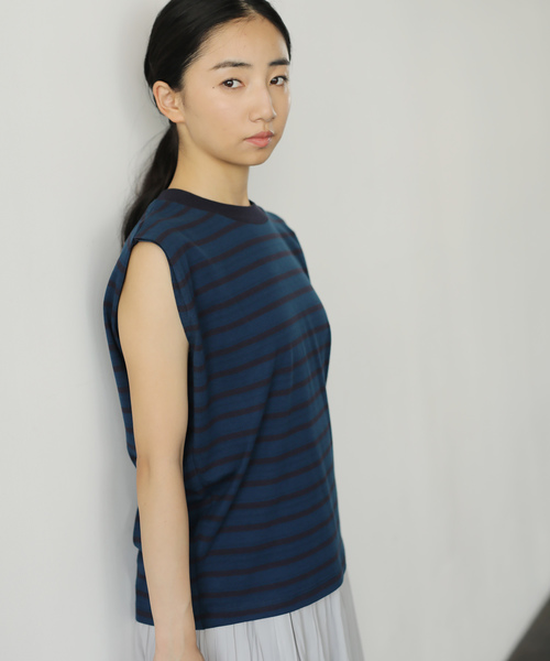 AMERICAN HOLIC(アメリカンホリック)の「スクエアカットノースリーブプルオーバー(Tシャツ/カットソー・レディース・ブラック/ホワイト系その他/グレー系その他/その他7/ブラック系その他4・L/M)」の5枚目の写真