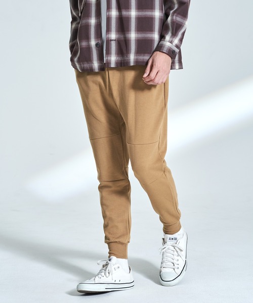 ALU STANDARD(アルスタンダード)の「アクティブストレッチ スリムテーパード ジョガーパンツ(パンツ)」|ベージュ